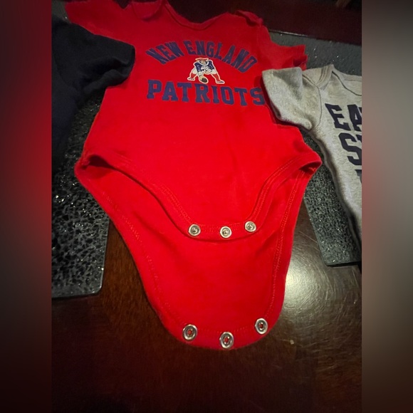 3~Patriots Onesies One Piece Snap Suit Baby 0-3 Month Red/White/Blue 100%Cotton - Picture 3 of 10